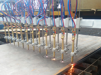 鋼板割方、分條